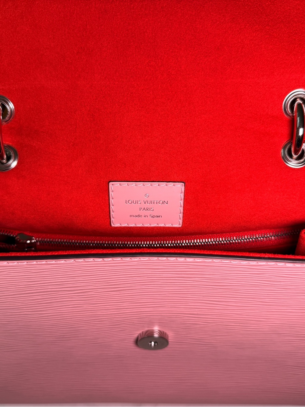Louis Vuitton Grenelle PM in Rose Ballerine Epi Leather - Picture 6 of 16